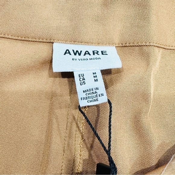 NWT Aware Vero Moda Yellow Ochre/Marigold Button Cuff Pant Mabel NW Ankle Pants - Picture 4 of 8